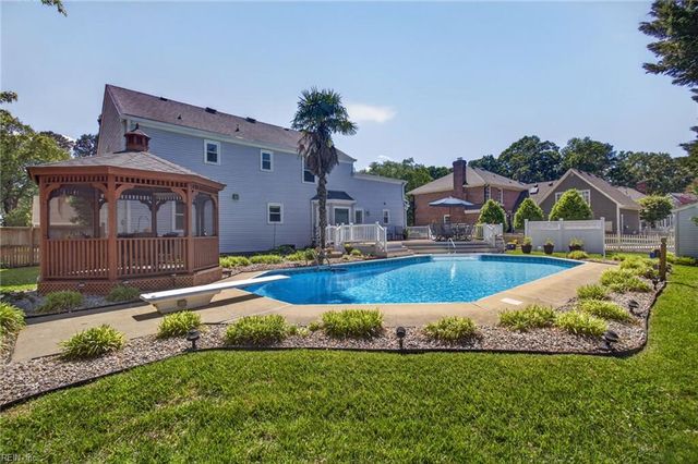625 Briarwood Dr, Chesapeake, VA 23322