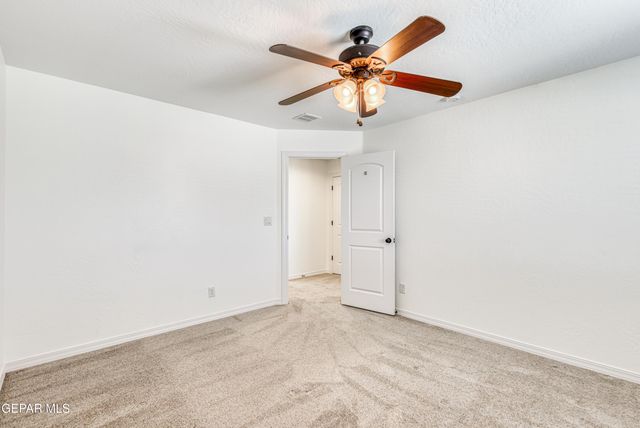 1731 BREEDER CUP Way, El Paso, TX 79928