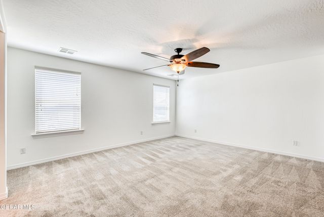 1731 BREEDER CUP Way, El Paso, TX 79928