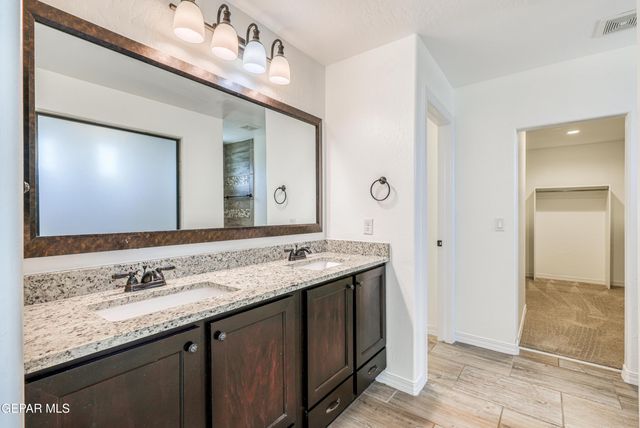 1731 BREEDER CUP Way, El Paso, TX 79928