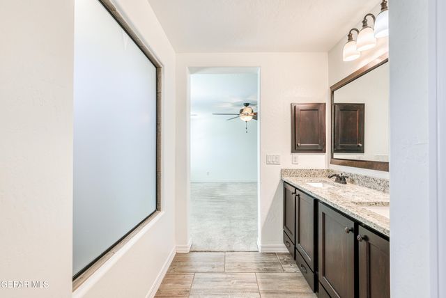 1731 BREEDER CUP Way, El Paso, TX 79928