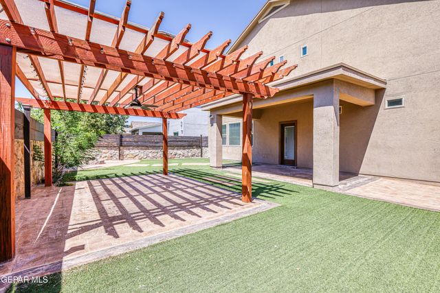 1731 BREEDER CUP Way, El Paso, TX 79928