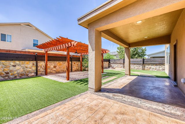 1731 BREEDER CUP Way, El Paso, TX 79928