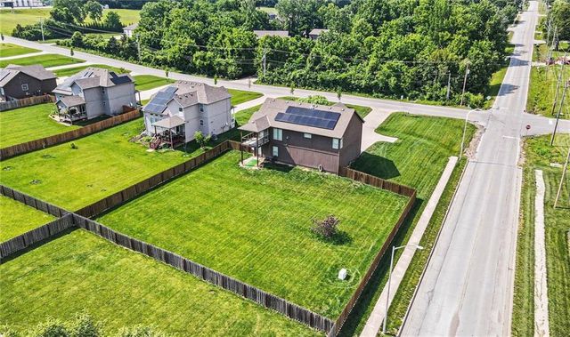 3709 NE 80th Street, Kansas City, MO 64119