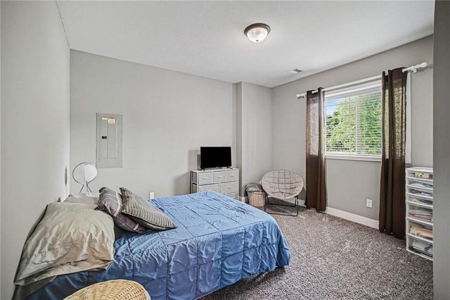 3709 NE 80th Street, Kansas City, MO 64119
