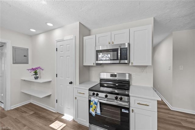 115 Eastway Lane, Graham, NC 27253