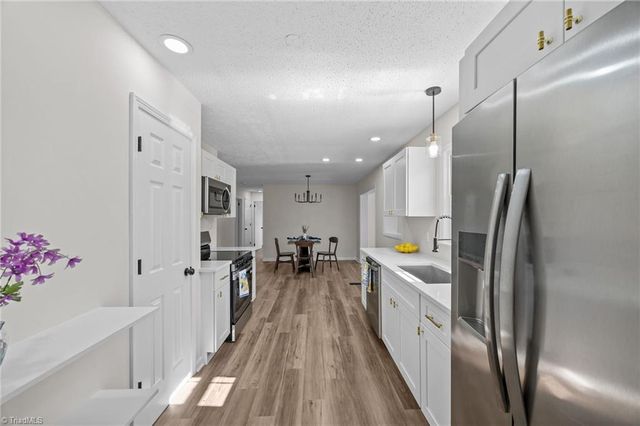 115 Eastway Lane, Graham, NC 27253