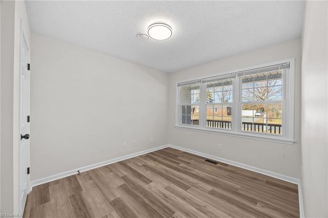 115 Eastway Lane, Graham, NC 27253