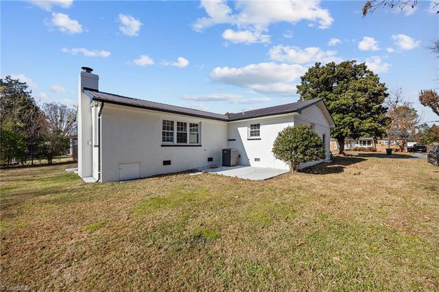 115 Eastway Lane, Graham, NC 27253