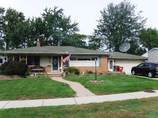 22311 Spitzley Street, Clinton Township, MI 48035