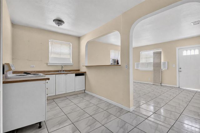 189 Morgans Way, Palm Springs, FL 33461