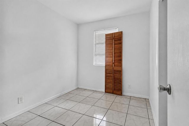 189 Morgans Way, Palm Springs, FL 33461
