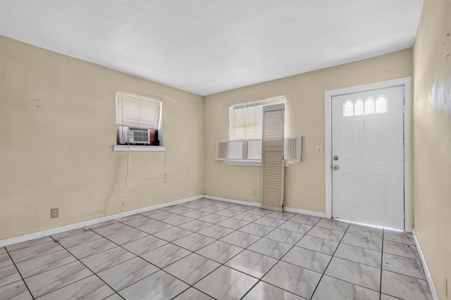 189 Morgans Way, Palm Springs, FL 33461