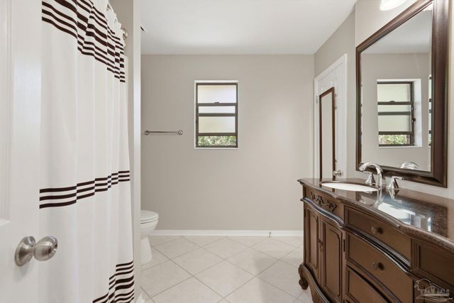 2569 Cypress Point Cir, Navarre, FL 32566
