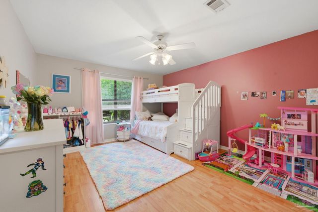 2569 Cypress Point Cir, Navarre, FL 32566