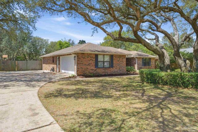 2569 Cypress Point Cir, Navarre, FL 32566