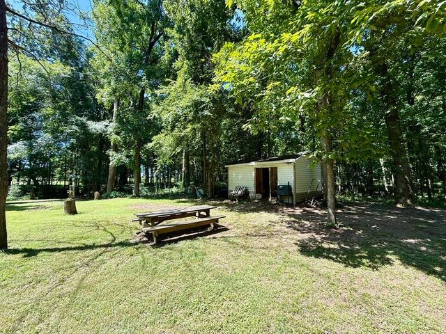 10 WHITE OAK DR, Moscow, TN 38057