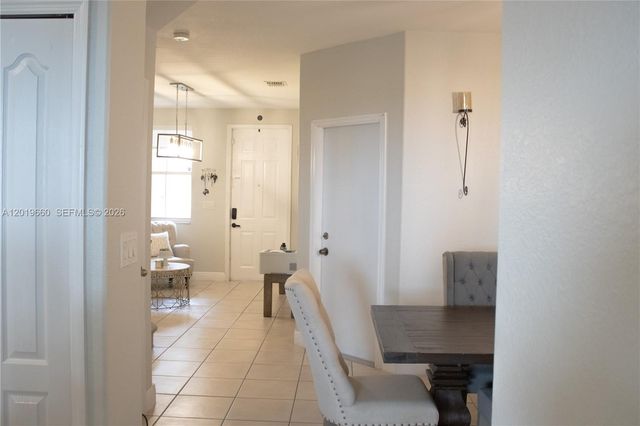 14909 SW 8th Ter, Miami, FL 33194