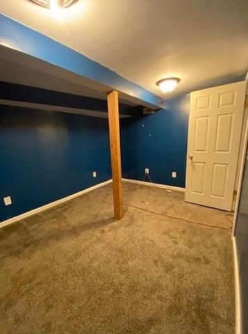 915 3rd Avenue NW, Faribault, MN 55021
