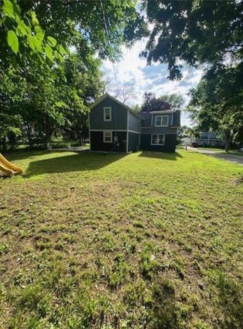 915 3rd Avenue NW, Faribault, MN 55021