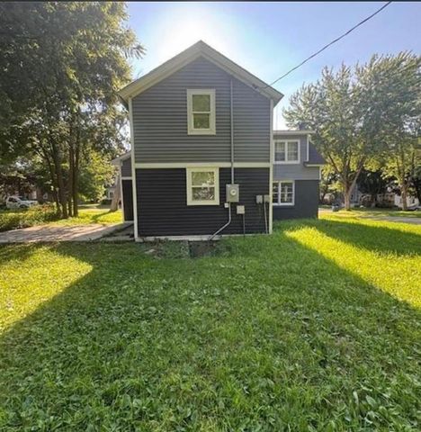 915 3rd Avenue NW, Faribault, MN 55021