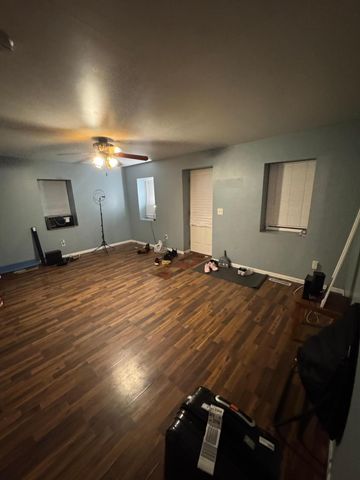 915 3rd Avenue NW, Faribault, MN 55021