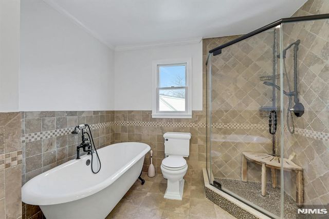 488 Fairlawn Parkway, Saddle Brook, NJ 07663