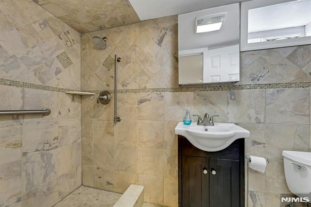 488 Fairlawn Parkway, Saddle Brook, NJ 07663