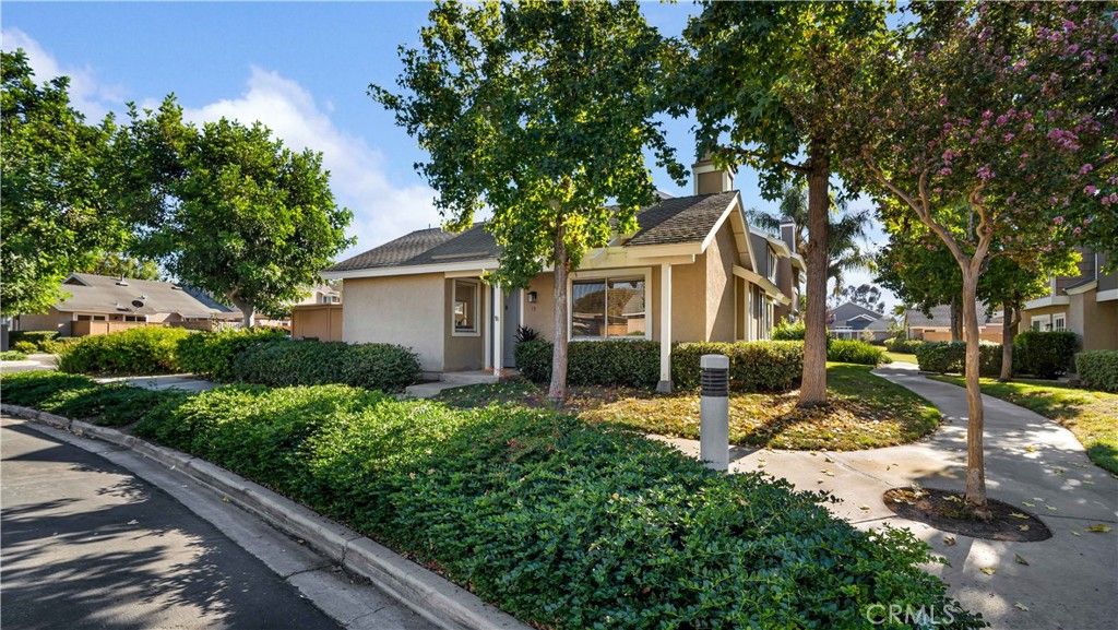 13 Hollowglen, Irvine, CA 92604 — exterior