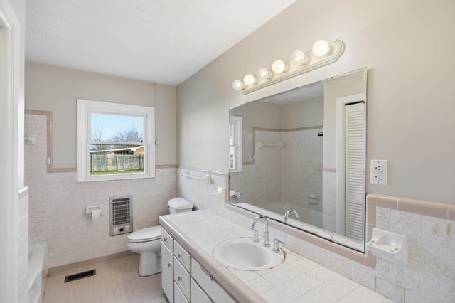 310 Cardinal Dr, White House, TN 37188