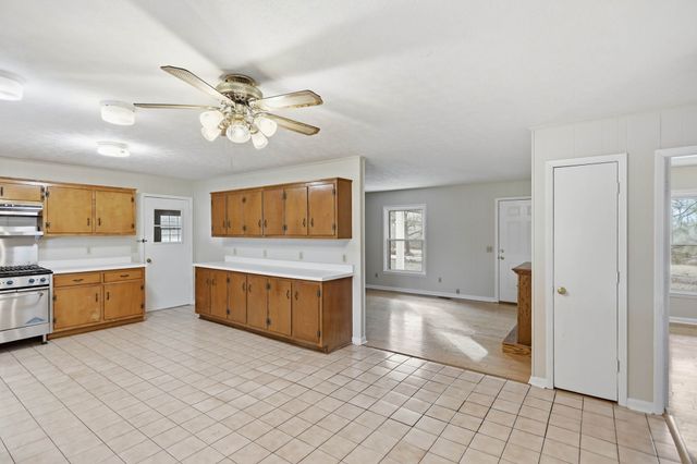 310 Cardinal Dr, White House, TN 37188