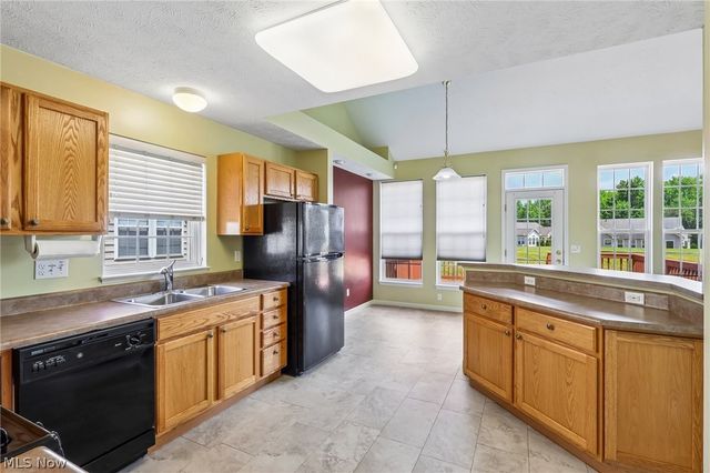 385 Deep Creek Circle, Northfield Center, OH 44067