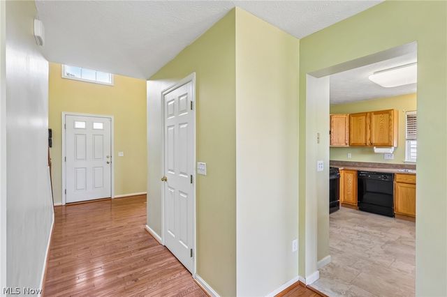 385 Deep Creek Circle, Northfield Center, OH 44067