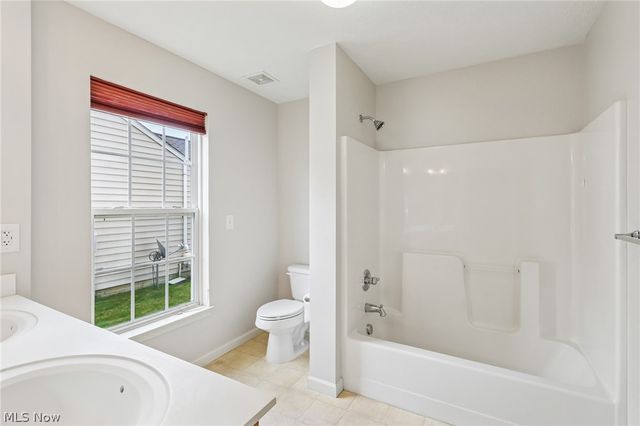385 Deep Creek Circle, Northfield Center, OH 44067