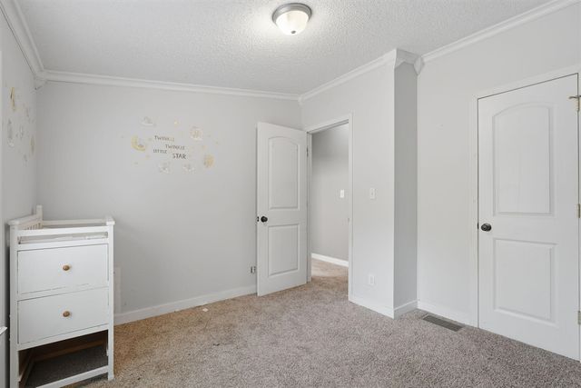582 Leenhouts Street, Kalamazoo, MI 49048