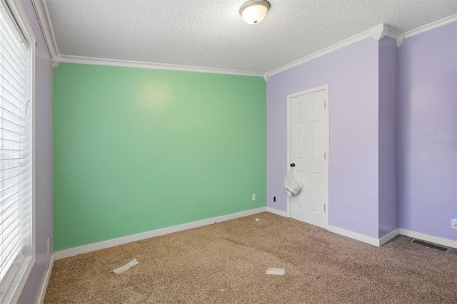 582 Leenhouts Street, Kalamazoo, MI 49048