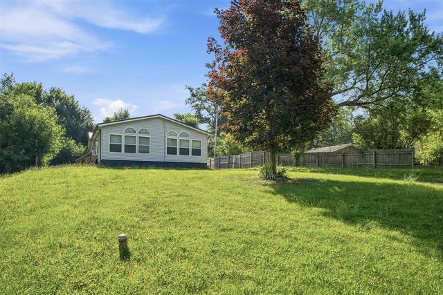 582 Leenhouts Street, Kalamazoo, MI 49048