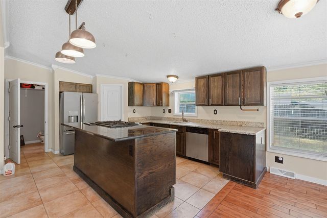 582 Leenhouts Street, Kalamazoo, MI 49048