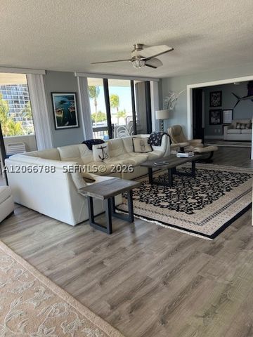 108 Lakeshore Dr 338, North Palm Beach, FL 33408