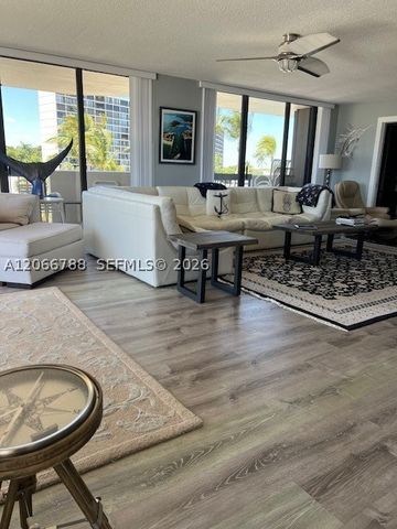 108 Lakeshore Dr 338, North Palm Beach, FL 33408