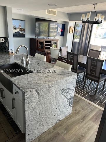 108 Lakeshore Dr 338, North Palm Beach, FL 33408