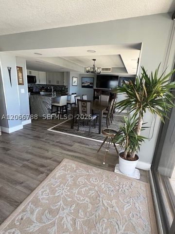 108 Lakeshore Dr 338, North Palm Beach, FL 33408