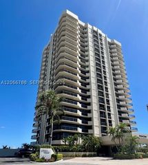 108 Lakeshore Dr 338, North Palm Beach, FL 33408