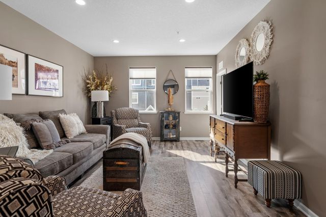 17658 96th Place N, Maple Grove, MN 55311