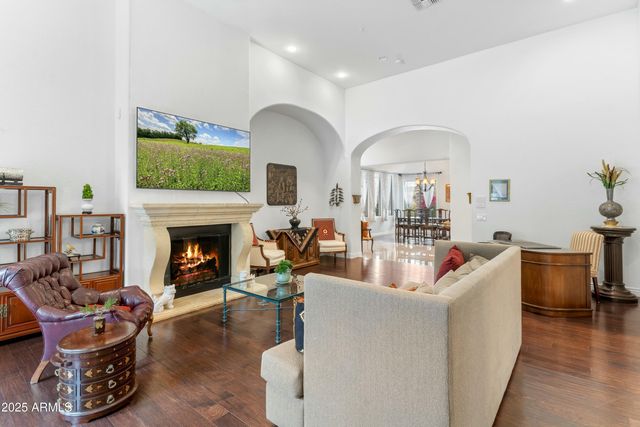 9869 E DAVENPORT Drive, Scottsdale, AZ 85260