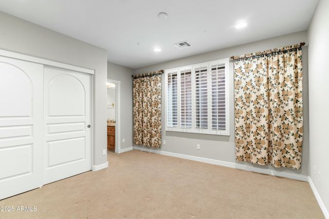 9869 E DAVENPORT Drive, Scottsdale, AZ 85260