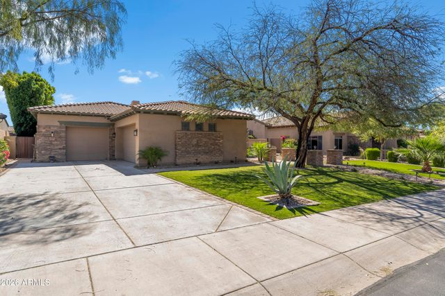 9869 E DAVENPORT Drive, Scottsdale, AZ 85260