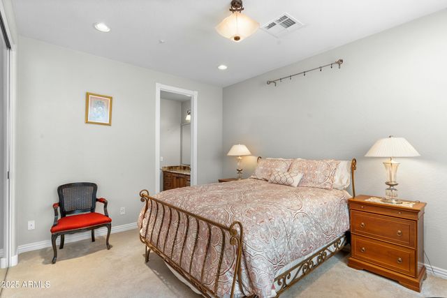 9869 E DAVENPORT Drive, Scottsdale, AZ 85260