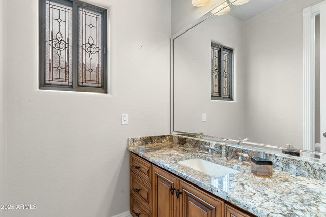 9869 E DAVENPORT Drive, Scottsdale, AZ 85260