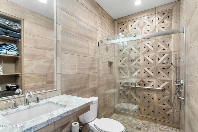 9869 E DAVENPORT Drive, Scottsdale, AZ 85260